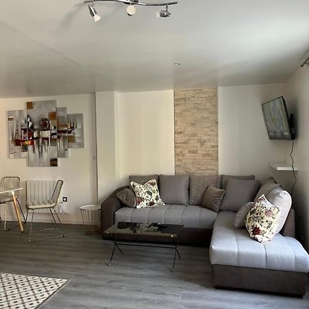 Superbe Appartement Au Bord Du Canal De St Quentin Сен-Кантен Екстериор снимка