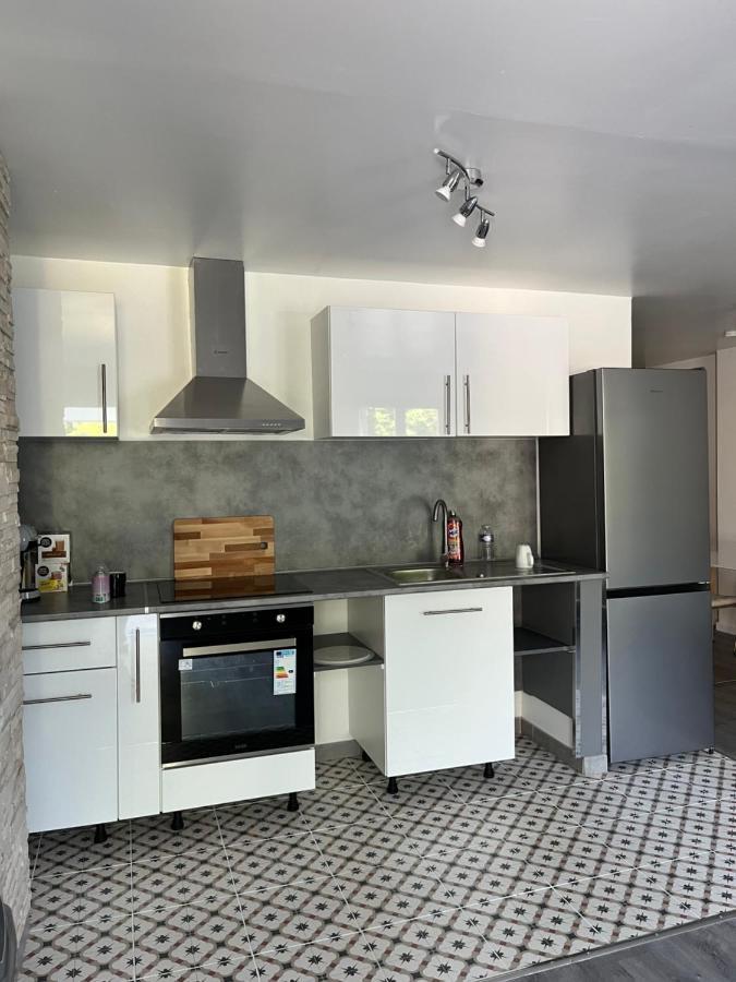 Superbe Appartement Au Bord Du Canal De St Quentin Сен-Кантен Екстериор снимка