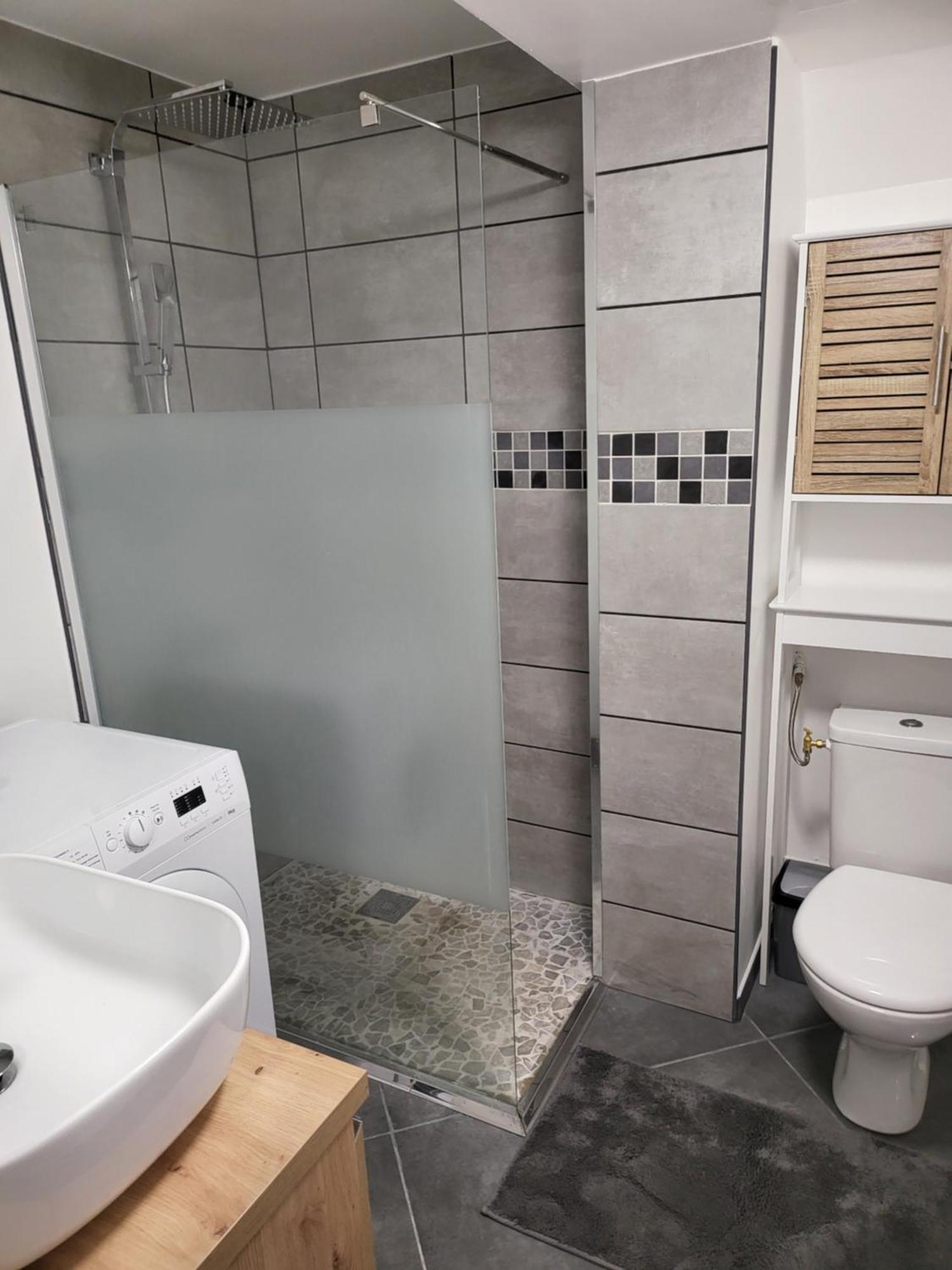 Superbe Appartement Au Bord Du Canal De St Quentin Сен-Кантен Екстериор снимка